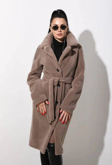Teddy Coat Waist Brown. Teddy Coat calduros din blana naturala de oaie. KALINKA FURS