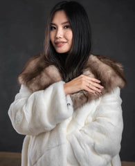 Natural Mink Fur Coat with Sable Collar. Haina din blana naturala de vizon cu zibelina. KALINKA FURS